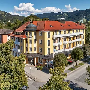 3* Отель Vier Jahreszeiten